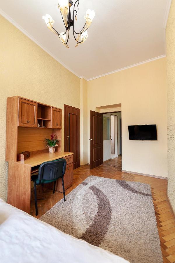 Bv Apartments Homey Lviv Exterior photo