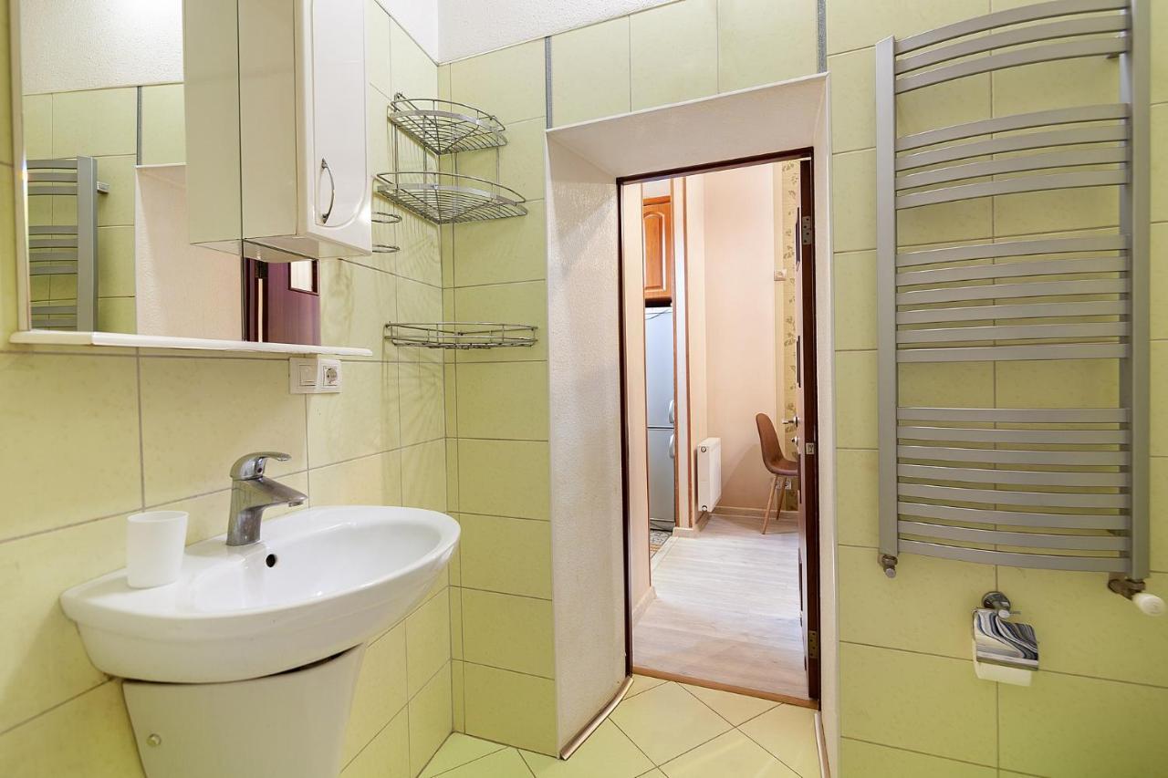 Bv Apartments Homey Lviv Exterior photo